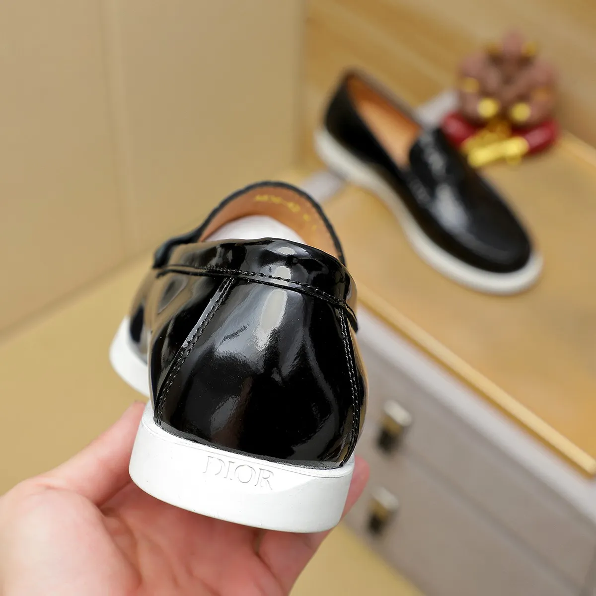 Men's clothing and shoes 💰460 💰🔥[Dior] High-end top-notch 🔝 purchasing agent 🔍🔍The latest 🇺🇸 counters are on sale simultaneously, original Italian brand · brand totem cloth sewn with brand cloth label · paired with calfskin · (high-end, nobility and class) exquisite workmanship (cow Leather lining) Sole: Original two-color sole ⚠️outsole specially provided by the original factory. Comfortable, wear-resistant, non-slip, real-life photoshoot🎬The real thing is more beautiful🔍Color: Color optional💕💕Number of yards: 39-44 (customized at 38.45.46)...